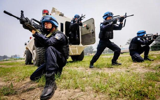 和平警察