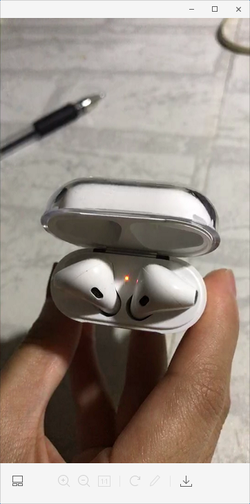 airpods亮黄灯的意思是什么缩略图
