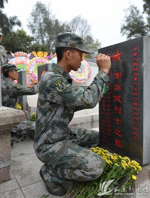 墓碑掉色怎么补漆