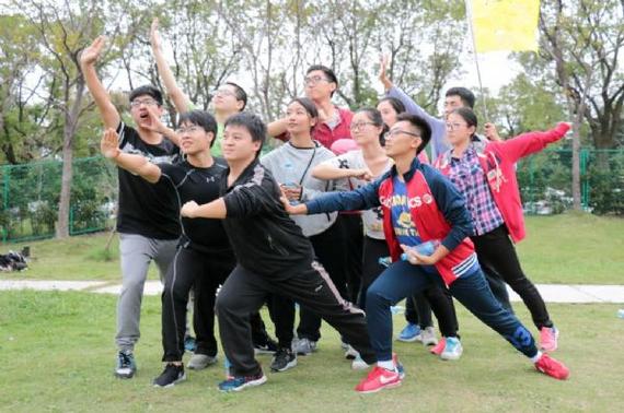 10人怎么排队形好看