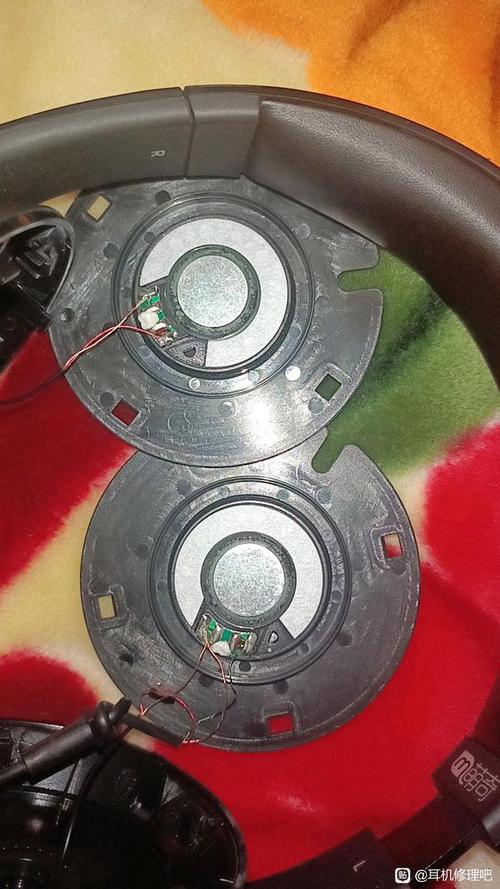 耳机左边响右边没声音
