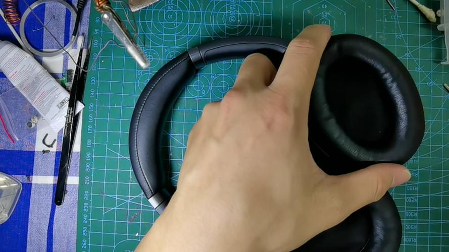 wh1000xm3怎么换耳罩