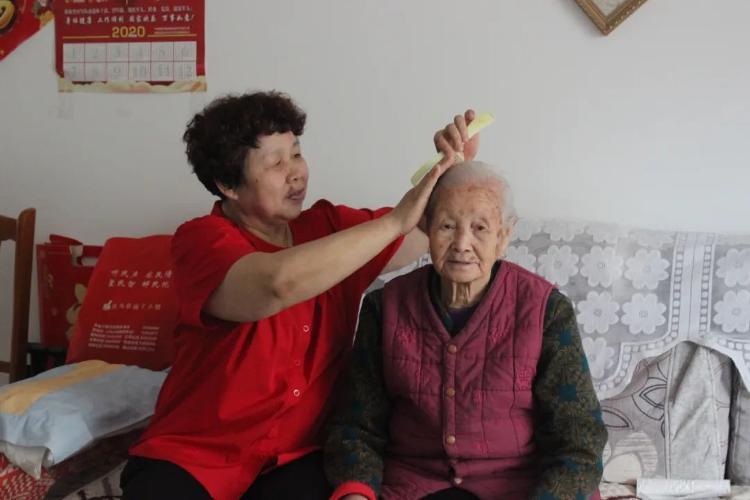 山东孝老爱亲好人