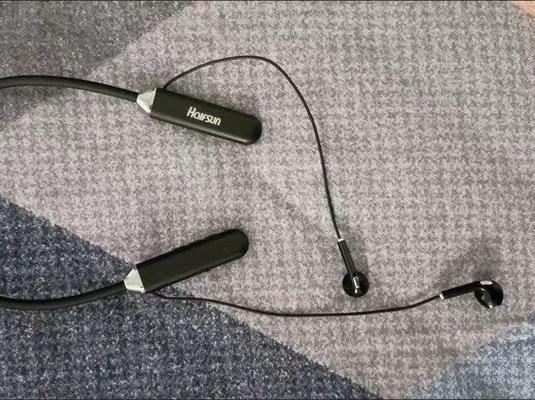 挂脖式蓝牙耳机充电时灯亮一下就不截图
