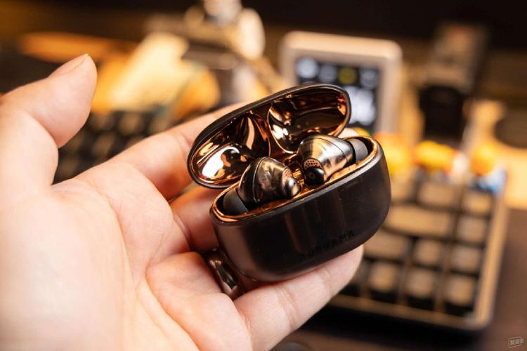 双扬声器的应用场景图标