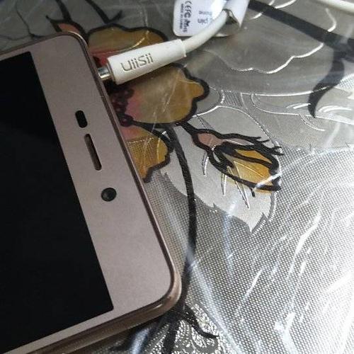 耳机插不进去了 什么原因