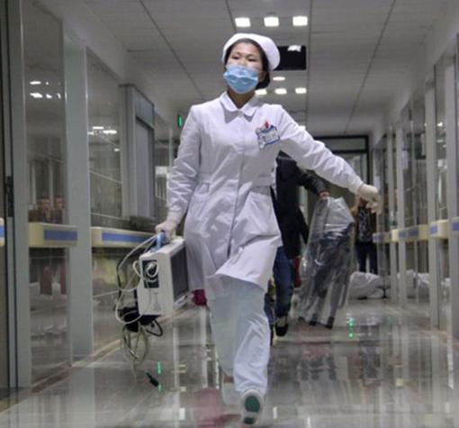 《值班护士》法版伯爵夫人