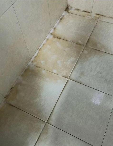 手机壳变黄怎么处理