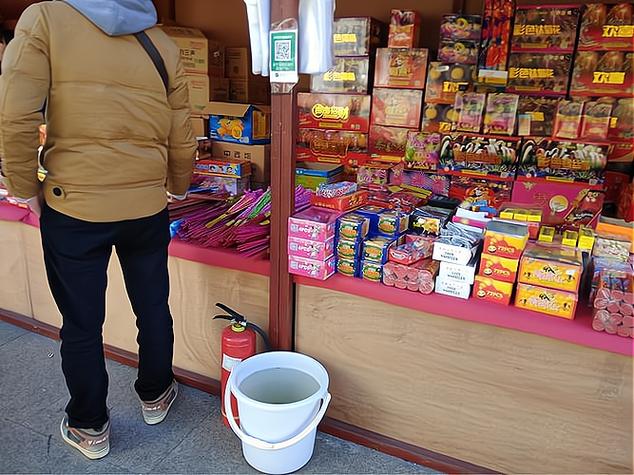 想开一个鞭炮烟花店怎么开缩略图