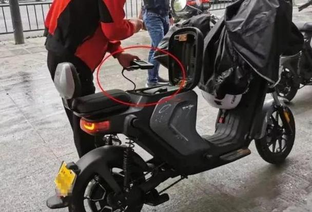 电车充满自停,一夜不拔好吗图标