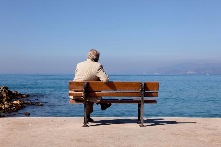 lonely和alone用法区别
