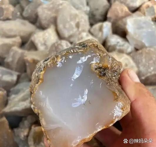 玛瑙石的价格一般是多少