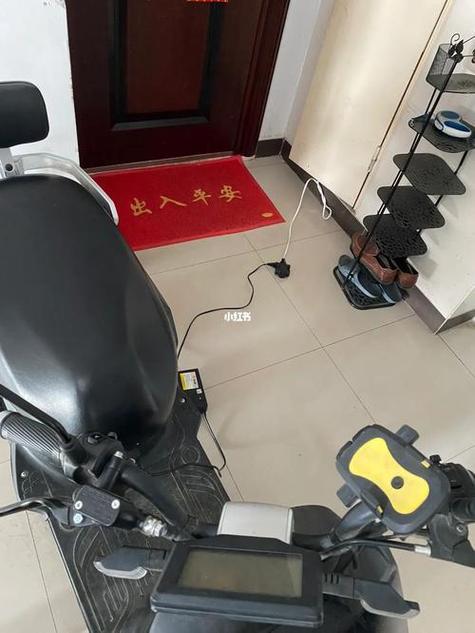 电动车充了11小时,会坏吗