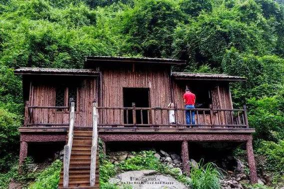 山中小屋隐居
