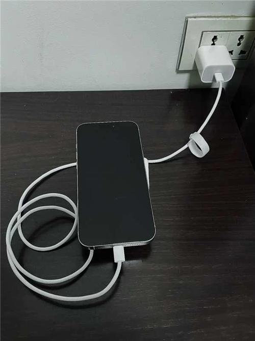 苹果17充电器有黑色痕迹截图