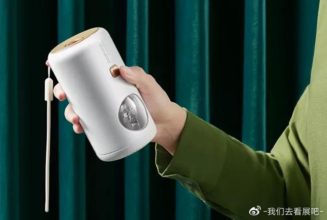 驱蚊器广告默默无蚊找错字