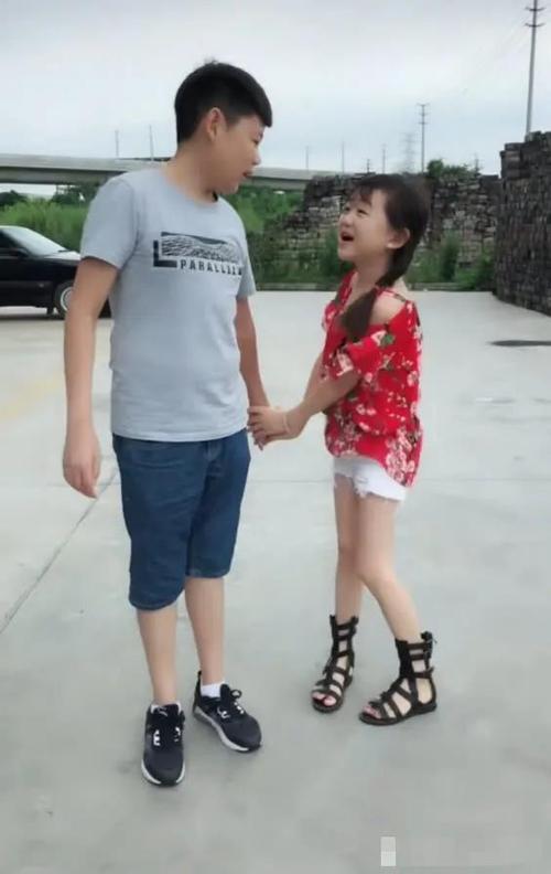 袖珍人吧