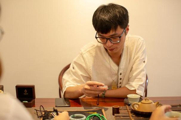 玉石鉴定师图标