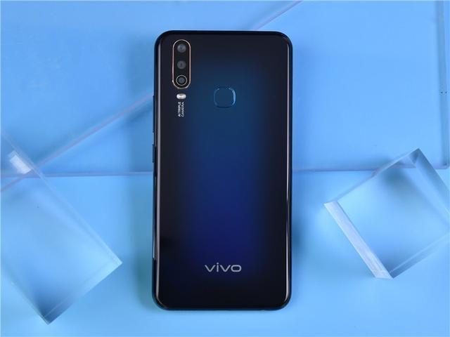 vivoy3不带指纹有哪个型号