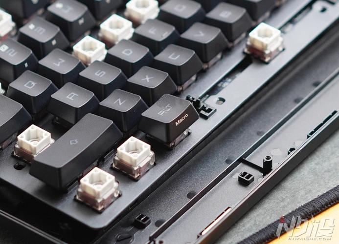 机械键盘拆解方法