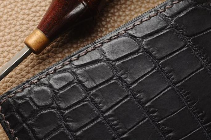 皮包掉皮的修整方法游戏截图