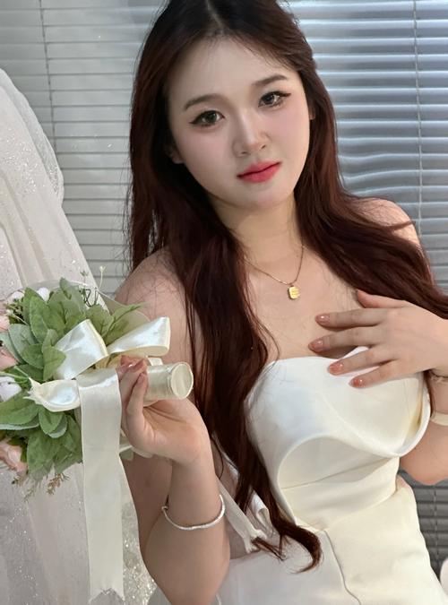 又拽又高冷的头像女