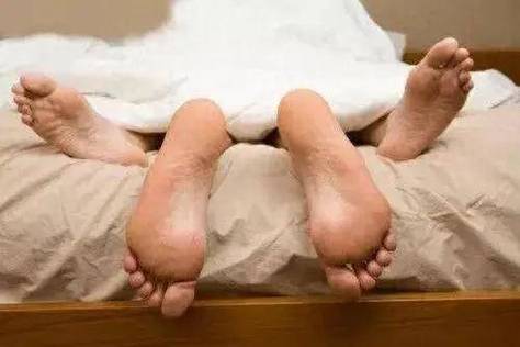 新婚之夜第一次同房会得白血病吗