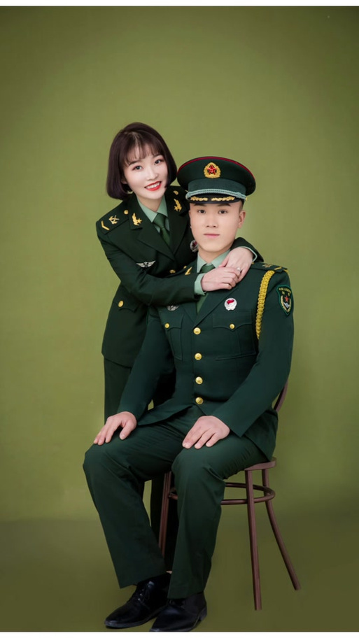 军婚甜蜜蜜:首长,放肆撩图标