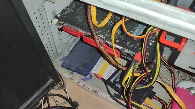 显卡背板很烫好事还是坏事
