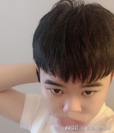 虎牙韩涵是职业图标
