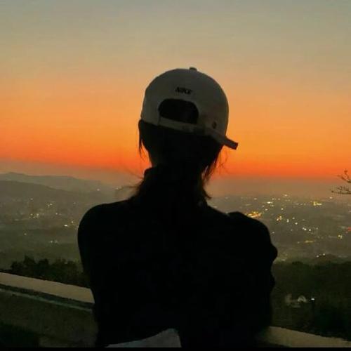 女生头像霸气超拽背影