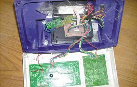 电子称充不进电怎么修复