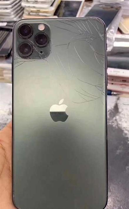 玻璃后壳碎了