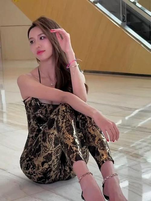 为什么网上的女生身材那么好