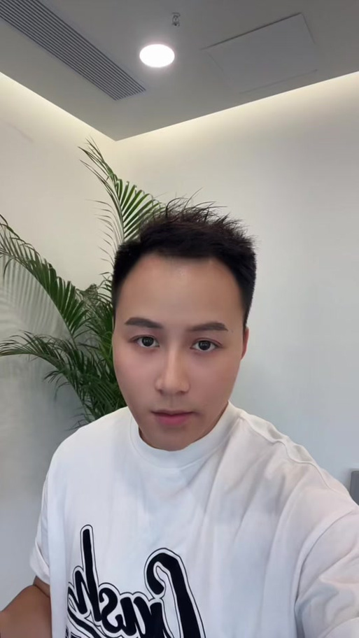 赵一鸣官方热线截图