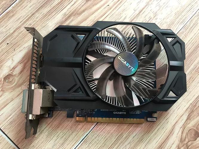 750ti2G带不带独立供电性能有区别吗