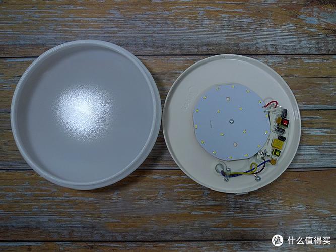 led吸顶灯怎么拆