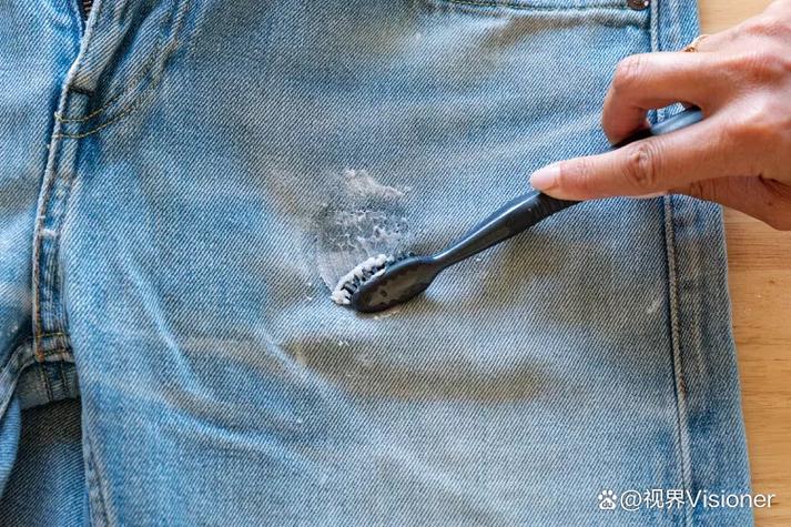 牛仔裤油渍时间长了怎么办
