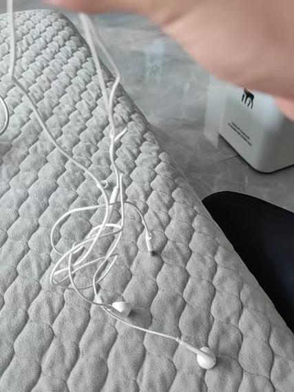 荣耀x30i耳机是什么接口