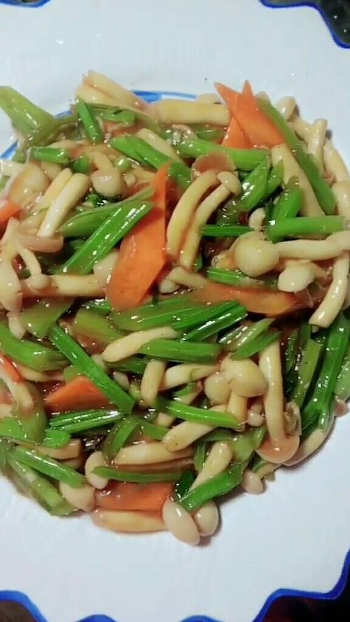 芹菜能炒蘑菇吗截图