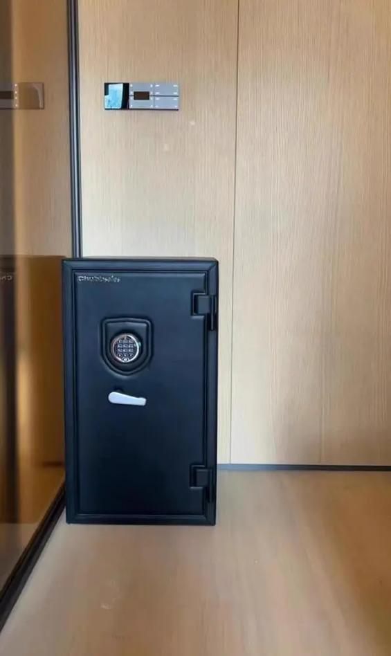 抽屉指纹锁打不开了