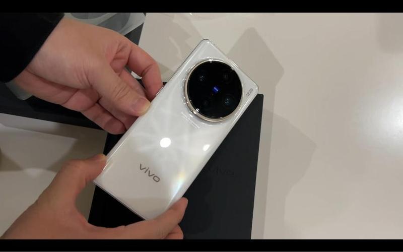 vivo礼品赠送白色音响
