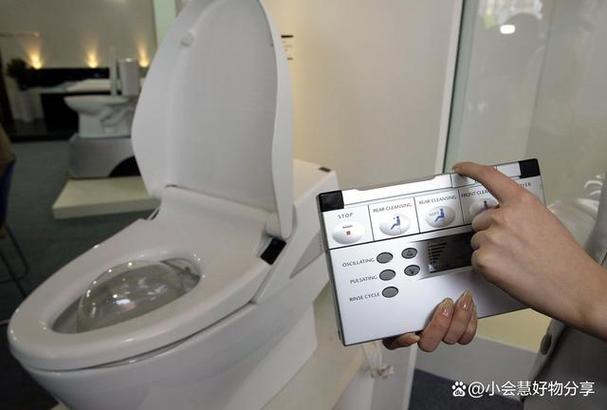 智能马桶重启键在哪