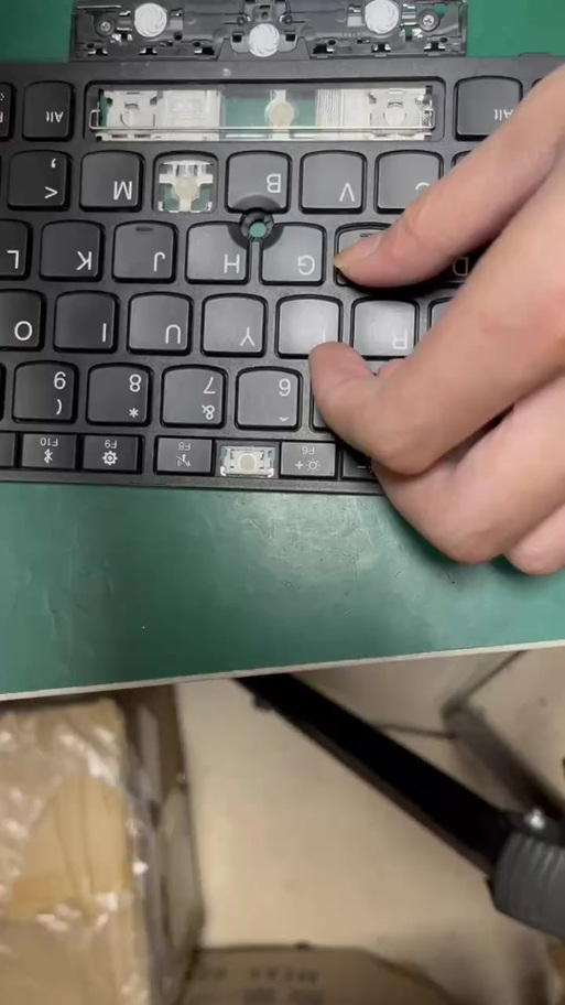 联想拯救者键盘拆键帽