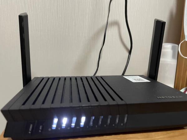 网件r7000p与ac86u对比图标