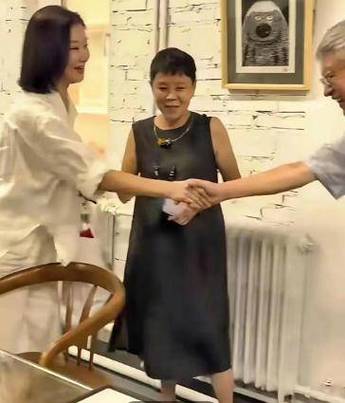 吴倩向母校武汉大学捐款百万