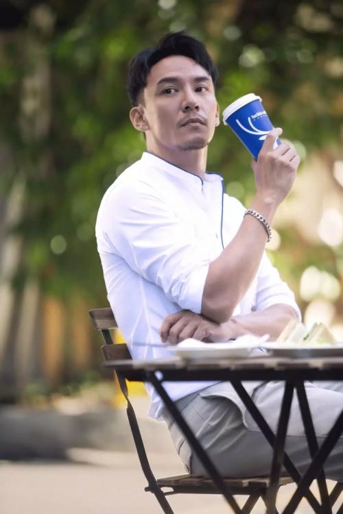 小蓝杯创始人图标