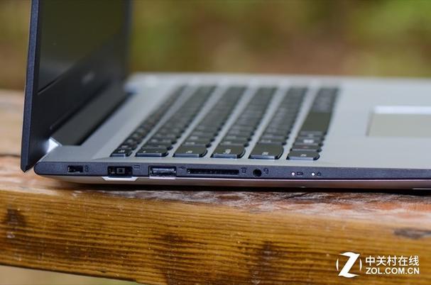 macbook合上盖子有缝
