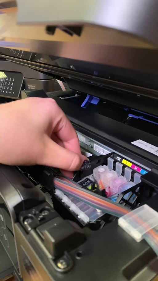 epson打印机墨盒怎么拆卸截图