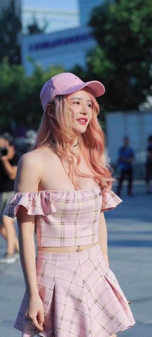 前卫的女人不是一般人